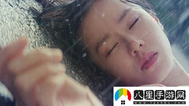 岳故意裝睡讓我挺進(jìn)去的電影上線
