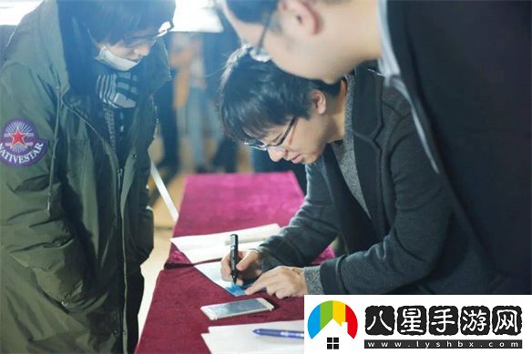 還想再出新海誠(chéng)但你的顏色不是君名。