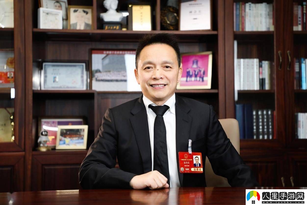 全國(guó)人大代表、鹽津鋪?zhàn)佣麻L(zhǎng)張學(xué)武